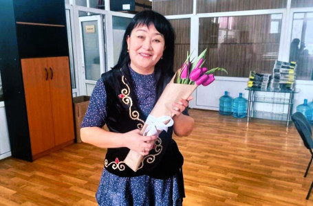 "Жастардың қызмет саласына бейімделуі өте маңызды". Журналист салалық журналистикаға қатысты ойын бөлісті